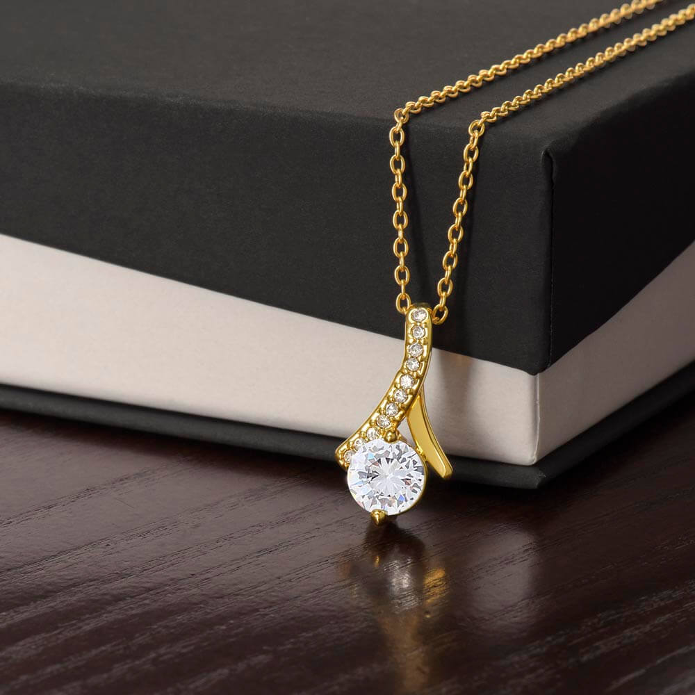 Alluring Beauty Necklace For Women Girls