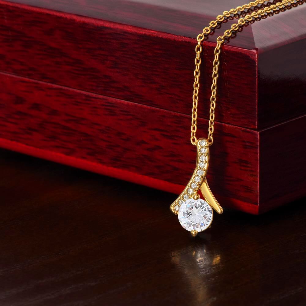 Alluring Beauty Necklace For Women Girls